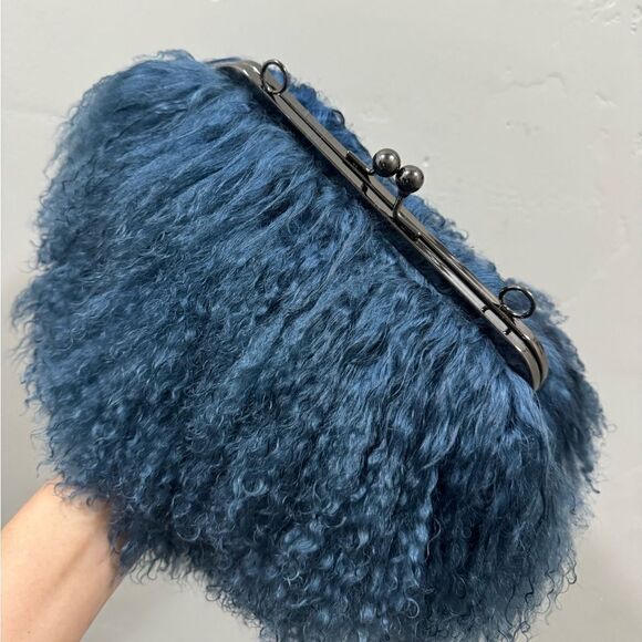 Multi Use Handmade Real Mongolian Lamb Fur Kisslock Clutch/Wristlet/Crossbody - Picture 12 of 16